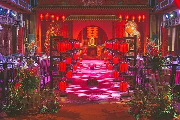 意想不到的郎才配女貌 证明姻缘乃上天注定
