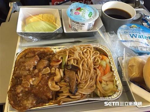 空中飞人必看!飞机餐选择有眉角 这些食物最好不要点