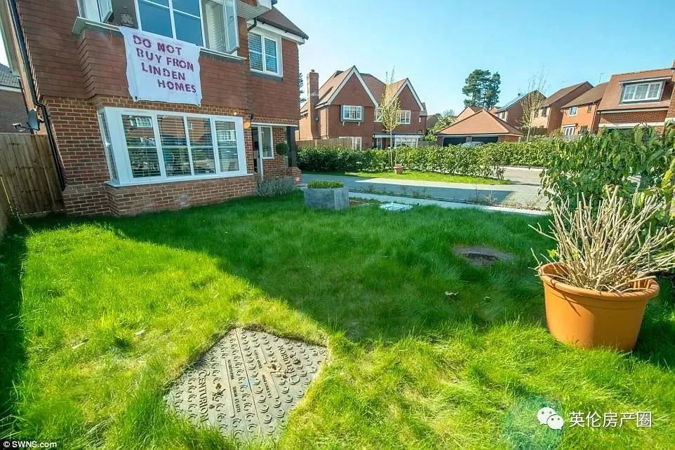 英国夫妇花半生积蓄630万买房 像住在了粪坑