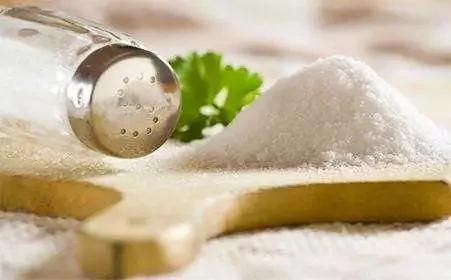 用一点“食盐”和“醋”就能解决的事 别再花冤枉钱了