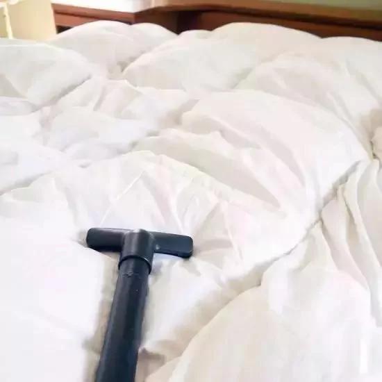 教你一招轻松快速清洁床垫 很实用哦