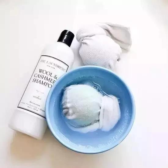 教你一招轻松快速清洁床垫 很实用哦