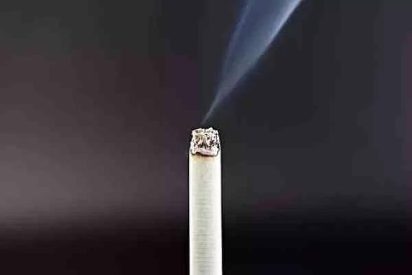 有种“丑”可能是心脏病征兆5种长相的人危险了