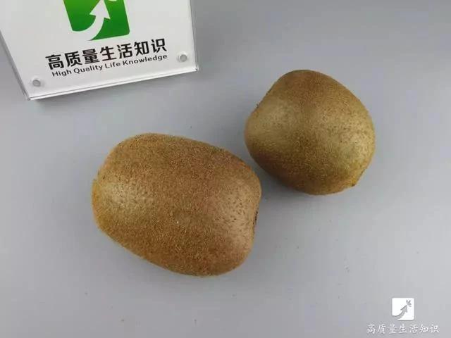 去皮小妙招:凤梨去皮竟这么简单 不用一分钟全变凤梨块!太实用了