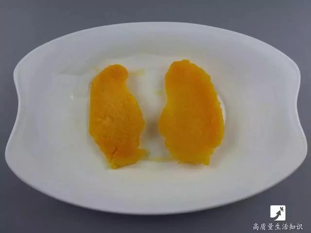 去皮小妙招:凤梨去皮竟这么简单 不用一分钟全变凤梨块!太实用了