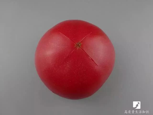 去皮小妙招:凤梨去皮竟这么简单 不用一分钟全变凤梨块!太实用了