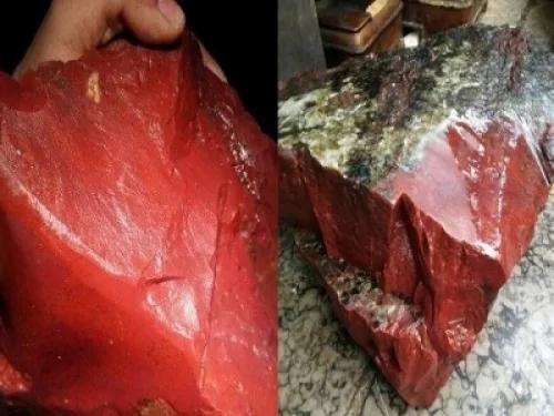 男子山坡挖出”红石头“ 专家鉴定后笑不合嘴 说了一句话!