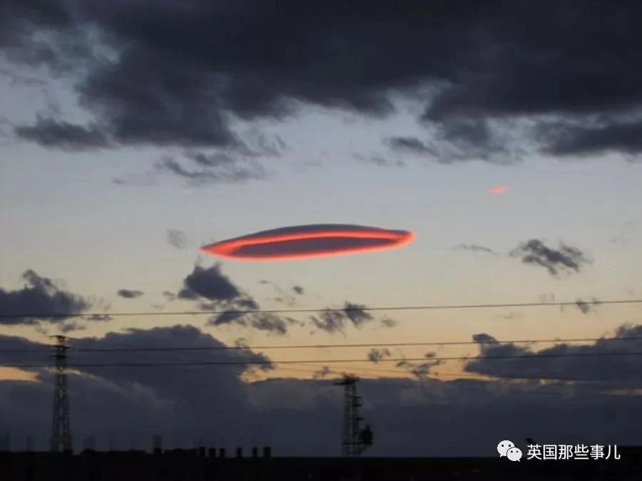 无比震撼大自然奇景…运气爆棚的人才有机会看到!