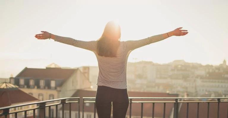 研究:时站时坐比「连续运动」更能燃烧脂肪