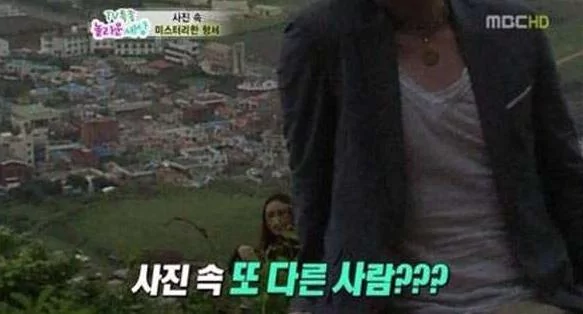这名男子在山顶上拍了张照 没想洗出来的照片成为他一辈子的噩梦?!