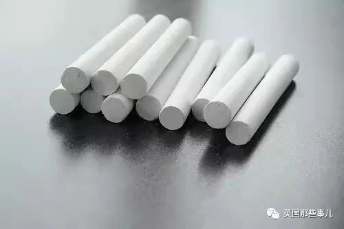 从小迷恋吃土…她居然把卖土做成年挣30万的生意!
