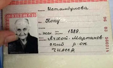 129岁的老太太自称长寿是“惩罚”：我一天都不快乐