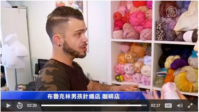 纽约小哥地铁织毛衣10年 一夜火遍网络!