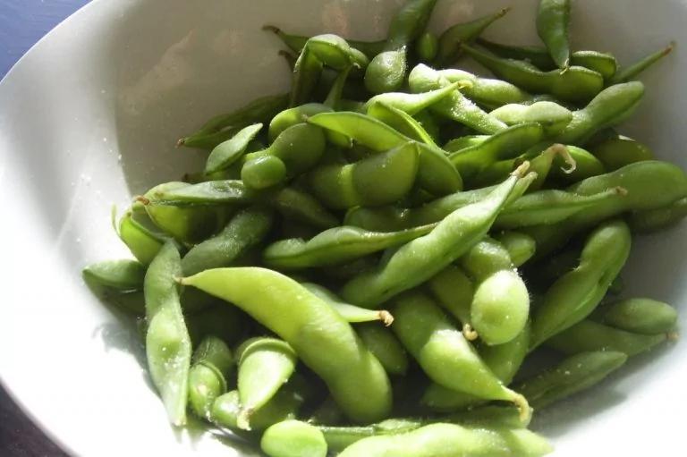 夏天最刮油的食物 每天1小把 腰围1尺八!