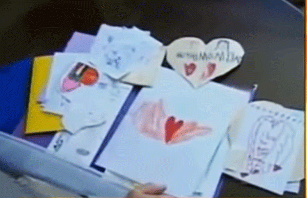 6歲小女孩生前藏了200小紙條 都是滿滿對家人的愛 其中一張…
