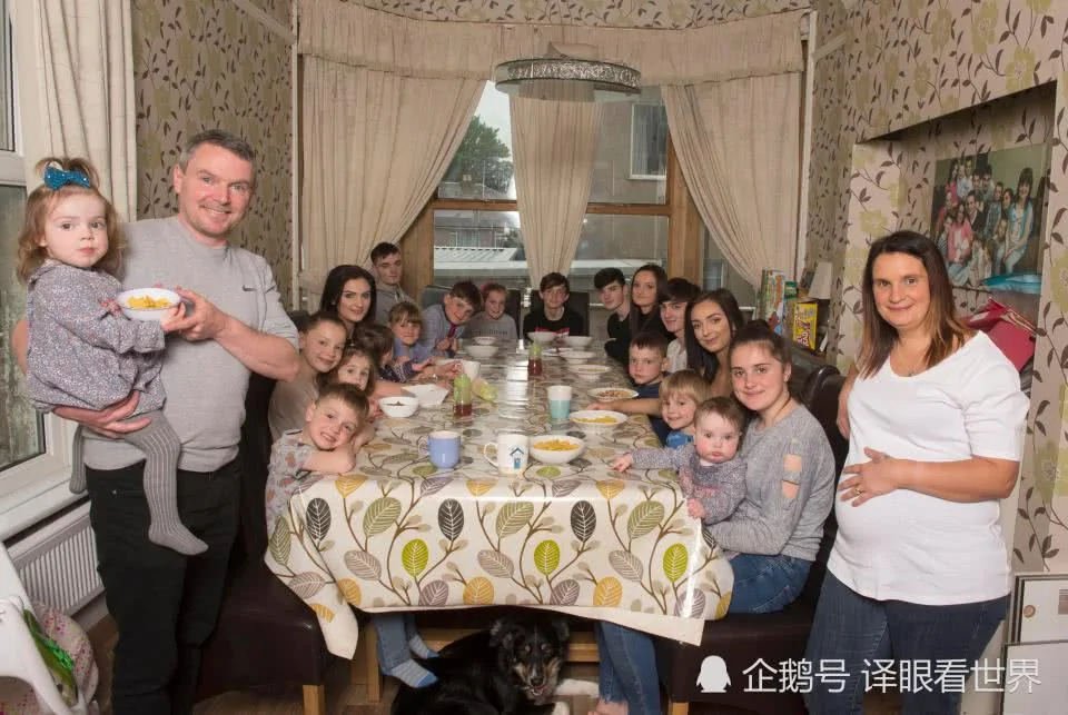 42岁妈妈连生21个孩子 每月拿养育补贴过万!
