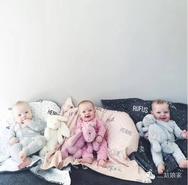 她有3个熊孩子 又生了三胞胎..所有看到的人都哭了!