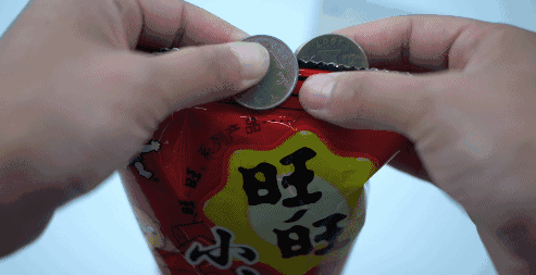 千万要记得随身带两块硬币 关键时刻它能帮大忙!