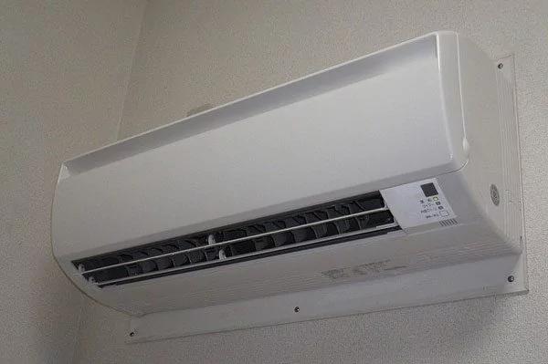 老人更要注意:「夏不坐木 冬不坐石」 夏季养生七不宜!