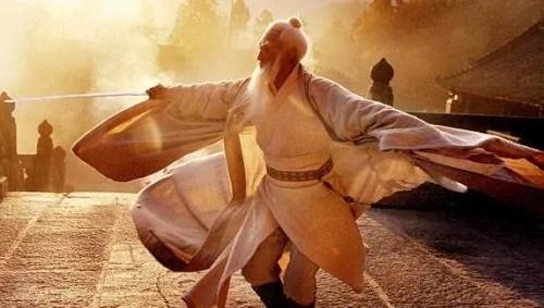 神奇!这位七十老人神力超霸王项羽