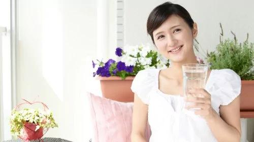 清肠排毒3方法功效强 赶快试试!