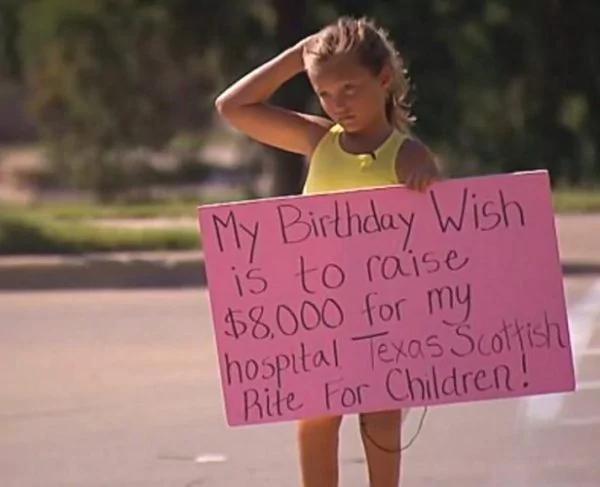 女孩出生因罕病住院 7歲生日時為報答醫院積極上街頭募款