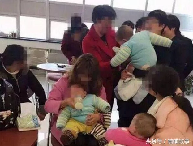 女孩生下三胞胎 有三个不同的爹 听到医生的解释 丈夫提出离婚!