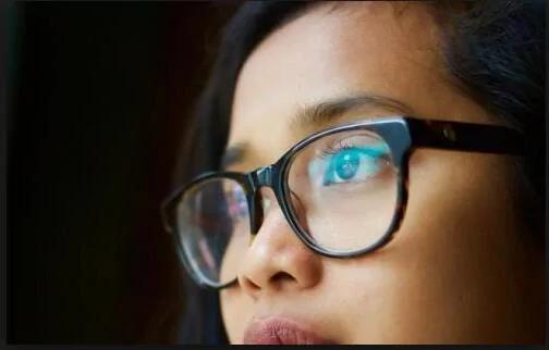 如何延缓眼睛衰老?维生素与矿物质来帮忙