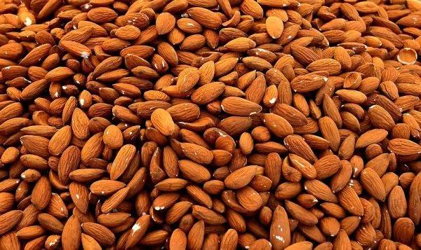 最营养的100种食物排行榜 杏仁、番荔枝名列前茅 比目鱼及南瓜子也不错喔!常吃好!