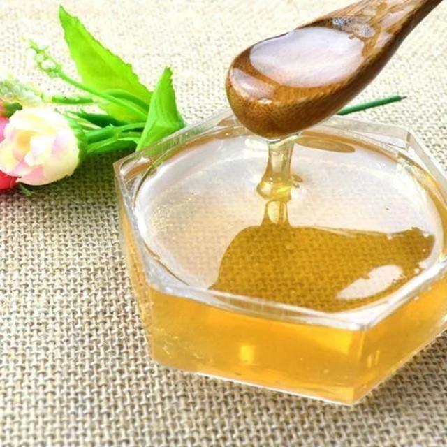 别看它不起眼 却是肝脏的天然解毒王 每天吃一点 给肝脏洗洗澡