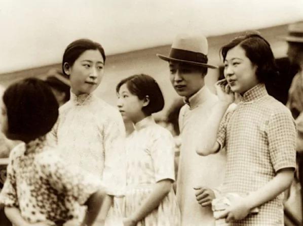 【揭秘】天安门实际已拆了快半个世纪 世道睁睁眼 大好河山老外免费国人收费