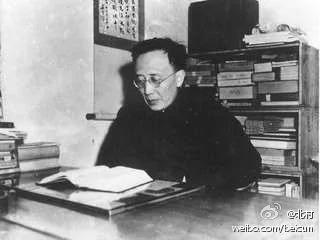 【揭秘】抨击延安衣分三色 食分五等 王实味被弃尸枯井 滴水洞别墅相当于5亿斤大米