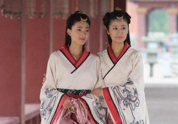 古人袖子里到底能藏多少东西 难道就不会掉吗?