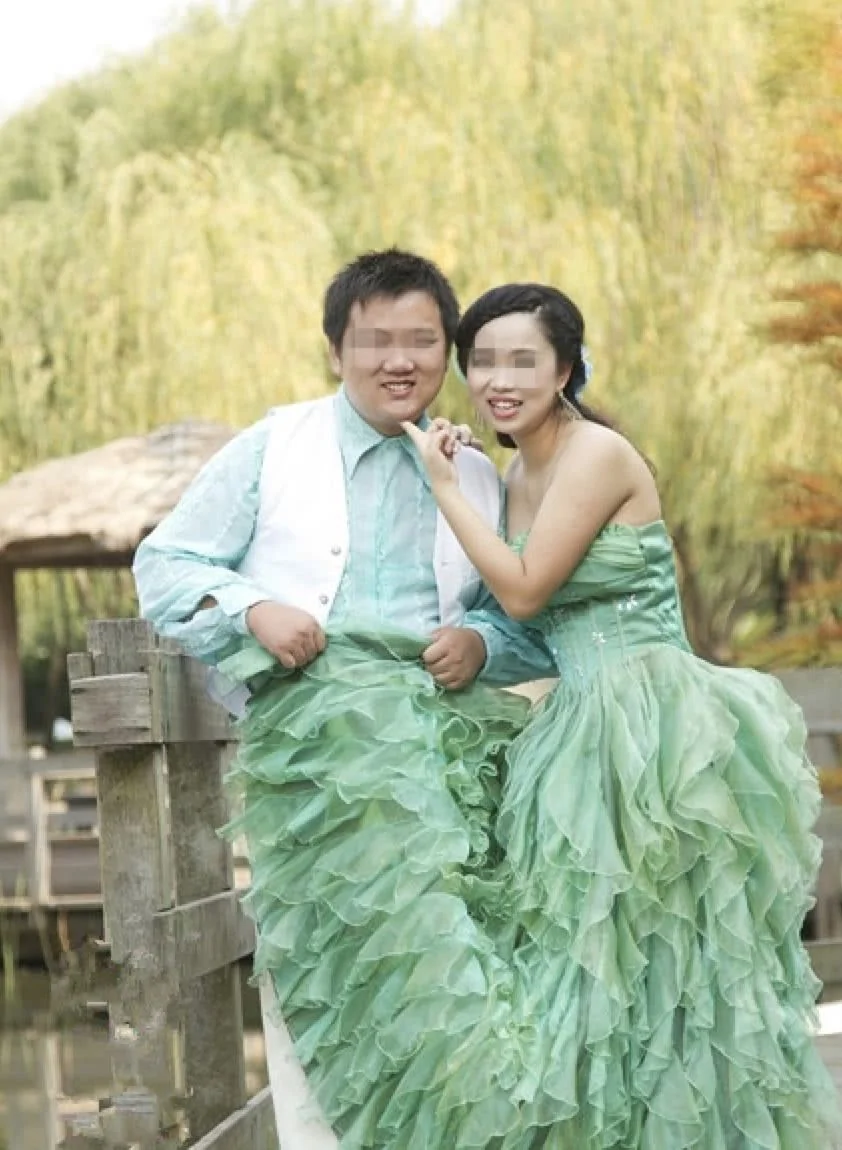 千万别得罪婚纱摄影师 不然看到照片后会哭的