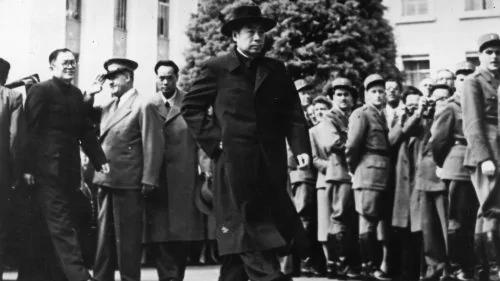 诱骗心战!周恩来乔冠华折磨志愿军战俘