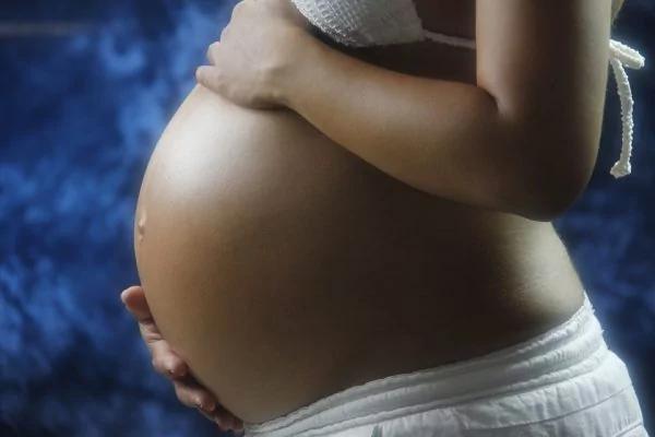 孕妇洗澡 这几处别去搓 会伤到胎宝宝 孕妈洗澡一定要记住了!