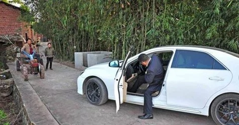 残疾儿子回家 被父母赶出 却不知儿子已今非惜比!
