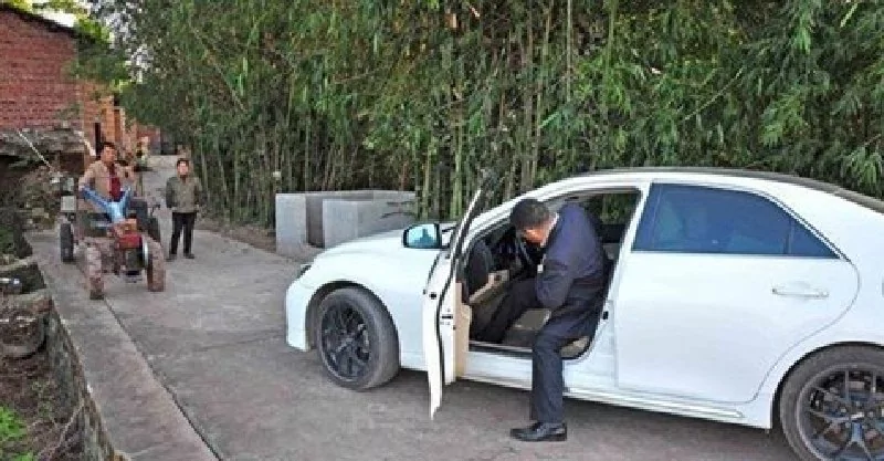 残疾儿子回家 被父母赶出 却不知儿子已今非惜比!
