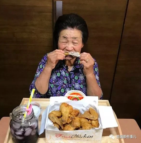 80岁的吃播网红 这老奶奶真的很会玩啊!