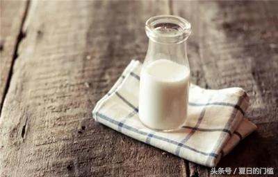 清洁阿姨教你一招 一个星期不用拖地 地板依然干净!