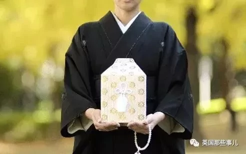 遇到这样的丈夫 哪怕他已经死了也还是想跟他离婚!