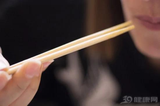 不想筷子成病引子 請記住5條規則！很少人全做對