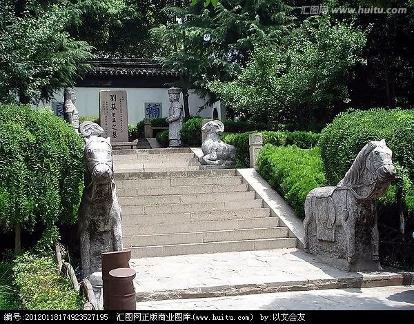 预知天机 他用一首诗保住了性命