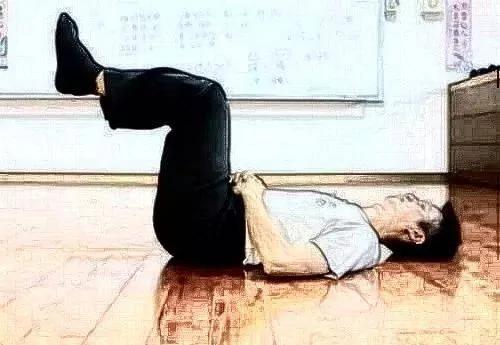 双脚7个变化说明“人老了” 3个动作强健腿脚 抗衰老、驻青春