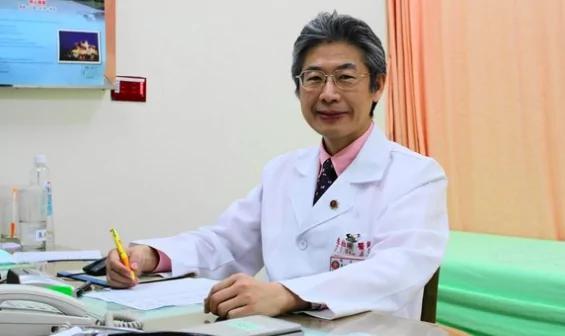 夏日“撑伞降温”颜色大有学问 医师实测“3分钟可降5°C”撑错颜色反而会变黑!