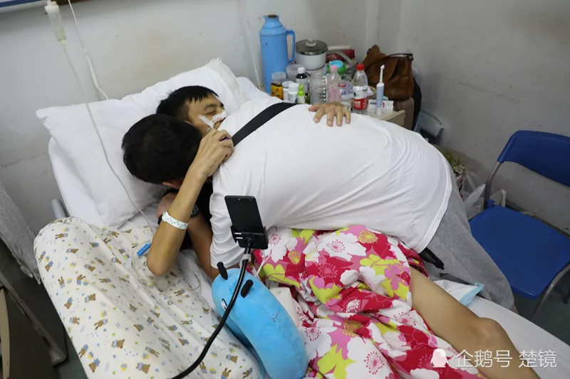 武汉一老板朋友圈催泪 对死亡他有话想说