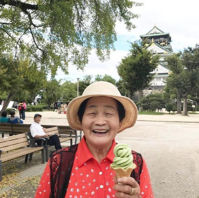 她在网上直播火了 拍下日常引来千万人围观:这就是我想要的生活!