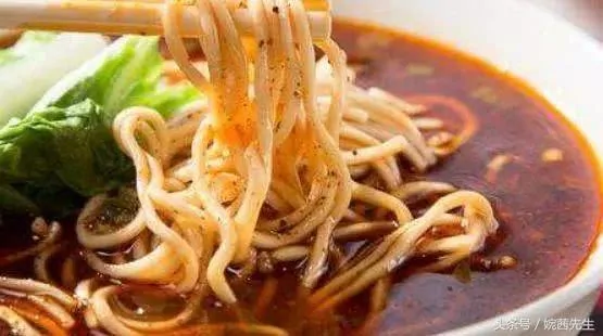 心理测试:在非常饿的情况下会选择什么食物 测出你的心理年龄