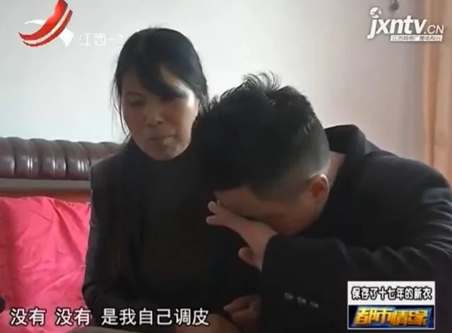 十岁男童贪玩爬上火车不料火车开走 17年后隆重归乡下