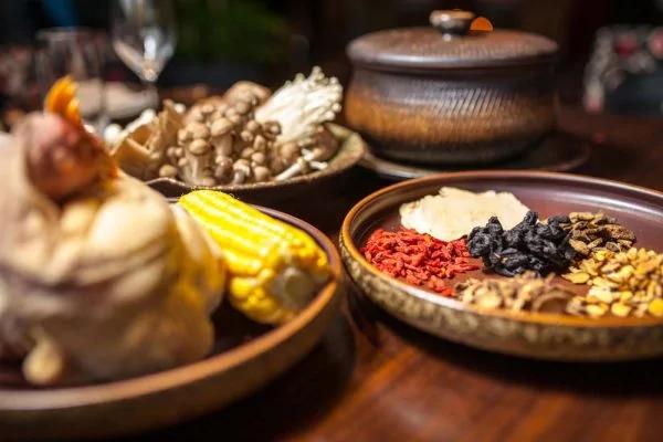 健脾补气 中医推这款药膳排骨粥 这才叫药膳食疗